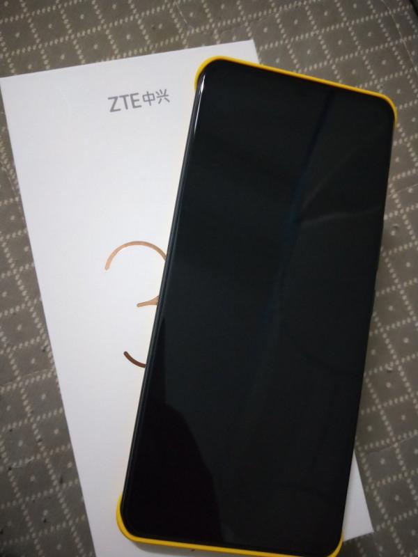 中興 Axon30優缺點點評 中興 Axon30優缺點點評