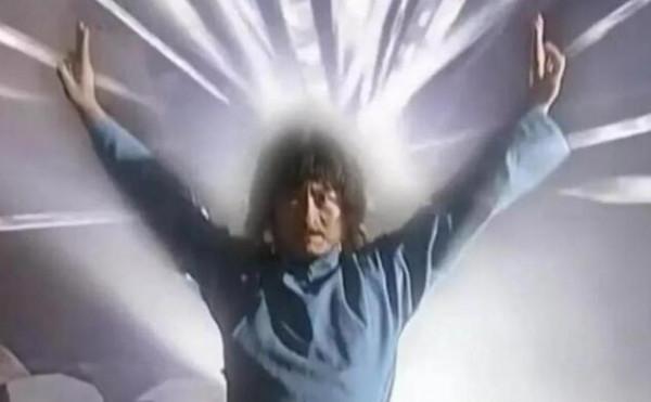 新版《倚天屠龍記》海報出爐，看完真替王晶心慌，果然很腹黑