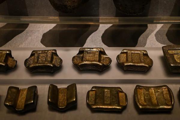 錢錢錢錢錢!北京這兒全是錢 錢錢錢錢錢!北京這兒全是錢