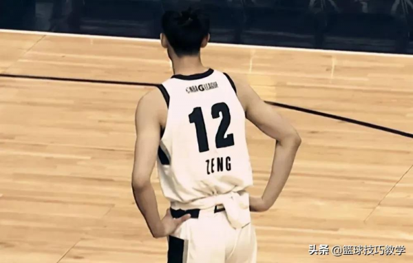 曾凡博上演NBA發展聯盟首秀!釘板大帽+正負值全隊第一 曾凡博上演NBA發展聯盟首秀!釘板大帽+正負值全隊第一