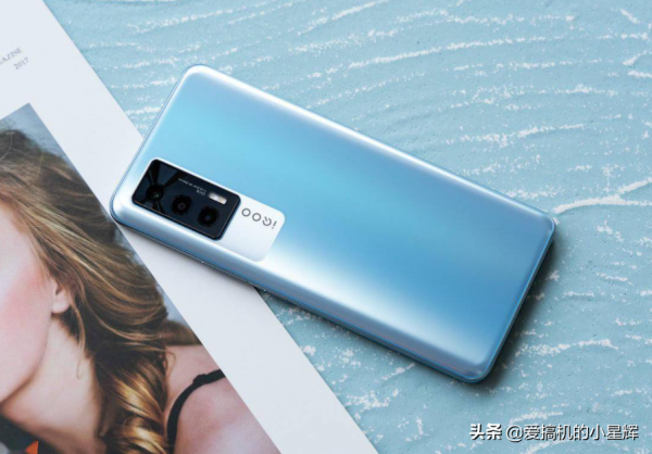 12GB+256GB重回2699元,好評率高達95%,體驗不輸小米10S 12GB+256GB重回2699元,好評率高達95%,體驗不輸小米10S