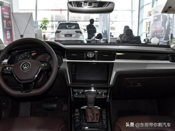 氣勢十足，空間足夠，配置表現還不錯，實拍輝昂