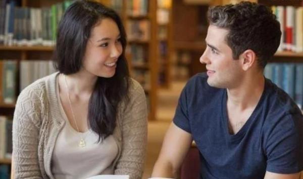 不擅長交際的人，記住這三種待人處事的方式，也能與人打成一片