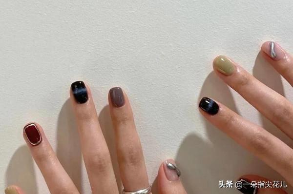 短指甲的妹子看過來！極簡INS風格美甲，做到手上很高階