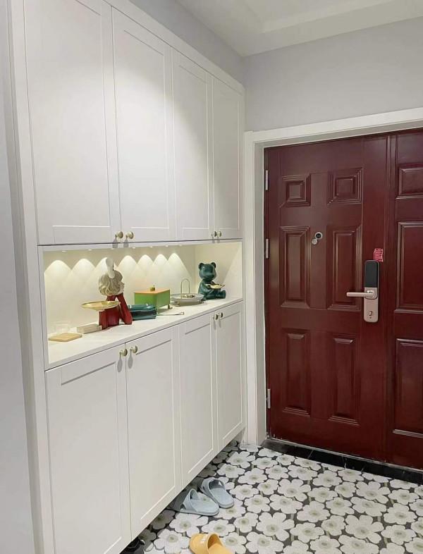 90後小夫妻，拒絕“過度裝修”只花費13W，卻被鄰居吐槽像出租房