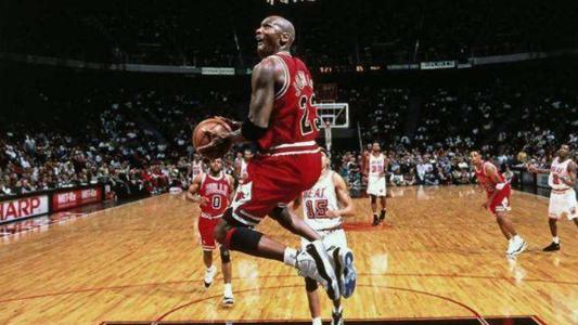 NBA突破能力最強的五名球員：喬丹只能排第二，詹姆斯榜上有名