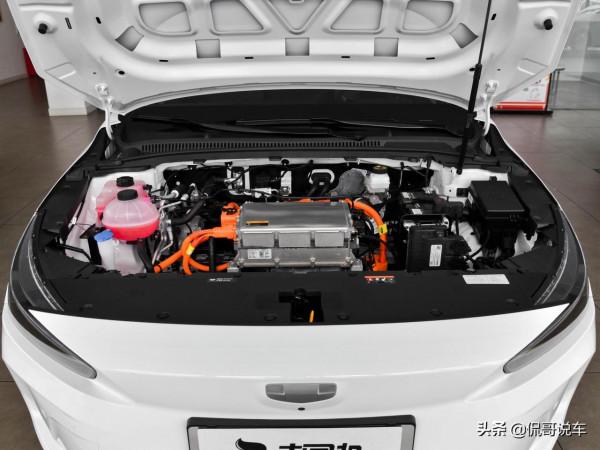 三廂實用大空間，便宜養護成本低配置還高，實拍幾何A