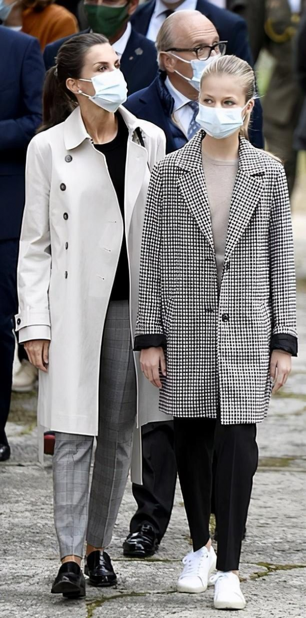 真正的貴族穿衣真簡約，看西班牙公主萊昂諾爾就明白，低調卻大氣