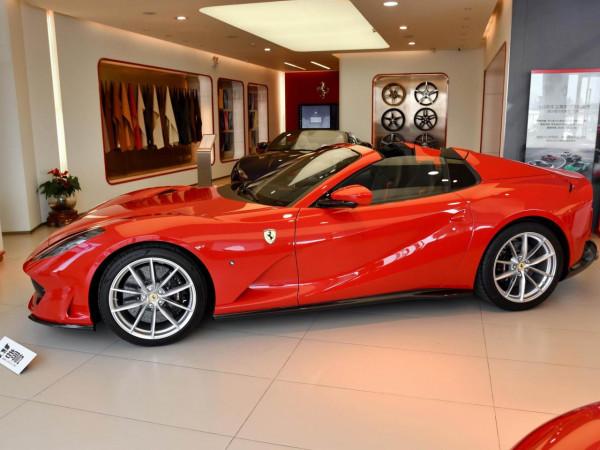 V12自吸,進口旗艦級超級跑車,敞篷的,實拍法拉利812 V12自吸,進口旗艦級超級跑車,敞篷的,實拍法拉利812