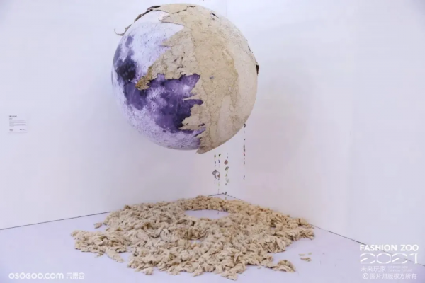 這不僅僅是一場時尚人的秀,更是年輕人的嘉年華 這不僅僅是一場時尚人的秀,更是年輕人的嘉年華