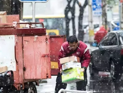 快遞行業利潤低、勞動密集，並不適合網際網路公司的平臺分一杯羹