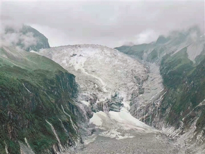 盛夏 馳騁最美自駕路 盛夏 馳騁最美自駕路