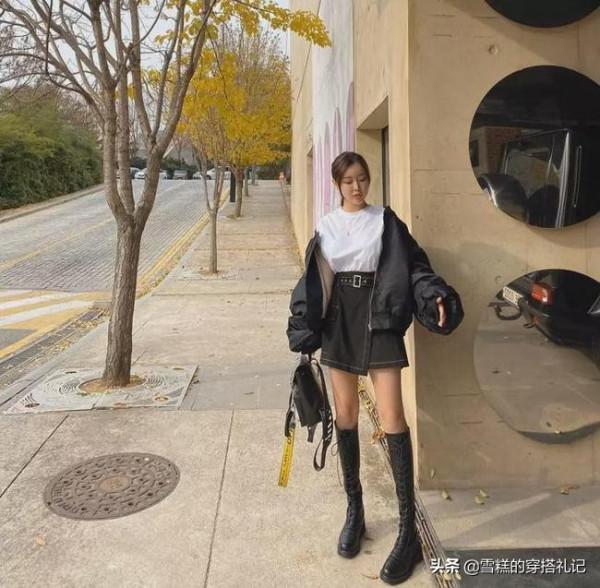 “裙子+高筒靴”=秋冬最時髦搭配！保暖還顯腿長，小個子也適合