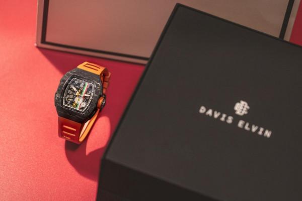 王炸配色!義大利潮奢腕錶DAVIS ELVIN不限量發售中 王炸配色!義大利潮奢腕錶DAVIS ELVIN不限量發售中