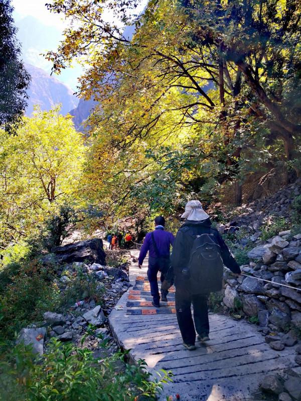 梅里雪山腳的世外桃源雨崩之旅第五天一一尼農峽谷 梅里雪山腳的世外桃源雨崩之旅第五天一一尼農峽谷