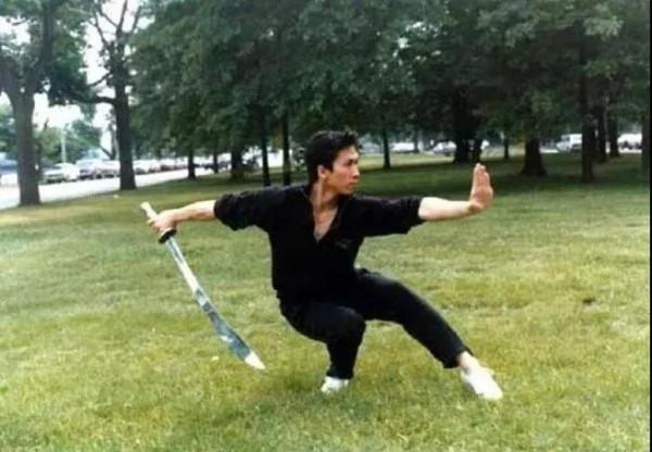 群毆被判7個月、撞毀250萬跑車，能浪子回頭的男星，如今都很耀眼