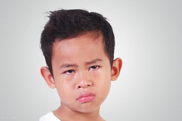 Ta一個小孩子，Ta的感受不重要