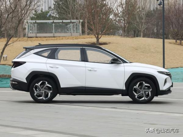 顏值高動力強！第五代途勝L實拍，車身加長，環抱式座艙科技十足