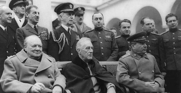 抗美援朝中的轉折點—長津湖戰役 抗美援朝中的轉折點—長津湖戰役