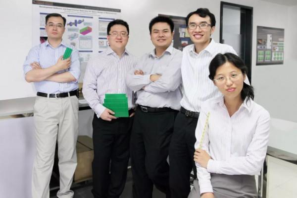 中國小夥研製出“隱身衣”,遭美國重重阻攔,大使館助其回國造夢 中國小夥研製出“隱身衣”,遭美國重重阻攔,大使館助其回國造夢