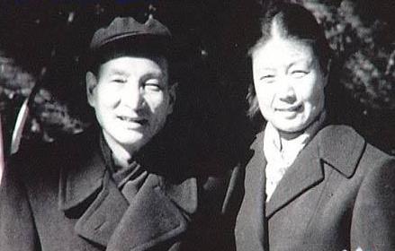 她19歲嫁給33歲的陳雲，生育了兩子三女，長子後來官至副國級