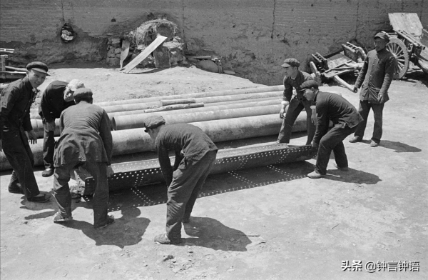 抗戰期間，八路軍在陝北，竟有模有樣地搞起了石油工業