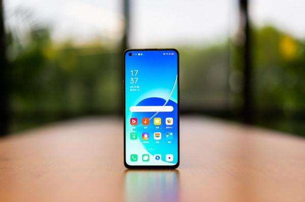 直屏黨的最愛！盤點4款直屏手機，顏值吊打曲面屏，配置堪稱王者