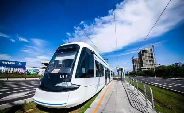 曾經發展北斗遇阻，西方拒賣原子鐘，如今北斗和城市軌道驚豔世界