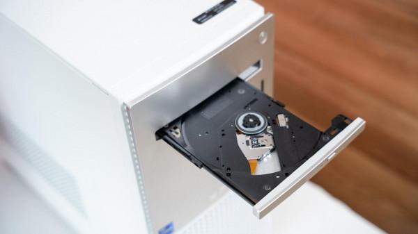 以後期設計師的角度看DELL XPS 8950到底怎麼樣？