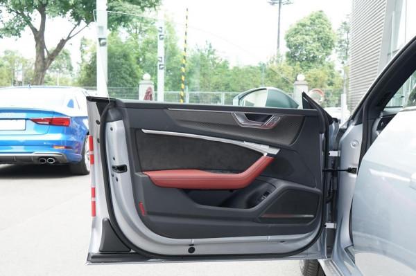 售價103&period;28萬，配2&period;9T雙渦輪增壓&plus;8AT，奧迪S7真不簡單