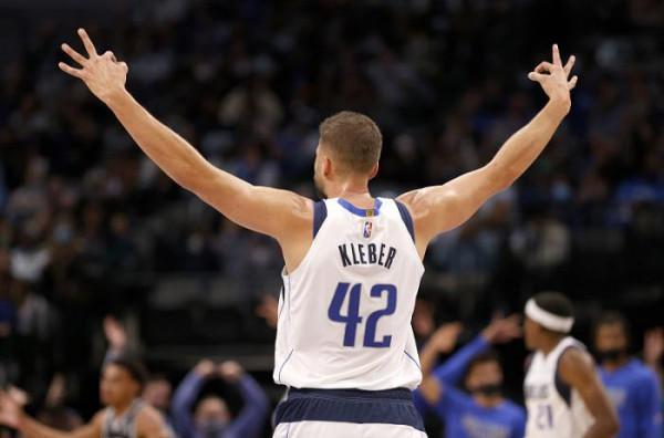 大逆轉!東契奇25+5,馬刺新王23+10+8,波津尷尬,二輪秀大驚喜 大逆轉!東契奇25+5,馬刺新王23+10+8,波津尷尬,二輪秀大驚喜