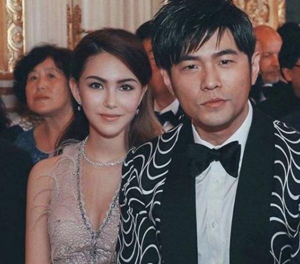 老楊評球足球20日:曼聯皇馬絕殺滿天飛!羅馬輸球,周杰倫在巴黎 老楊評球足球20日:曼聯皇馬絕殺滿天飛!羅馬輸球,周杰倫在巴黎