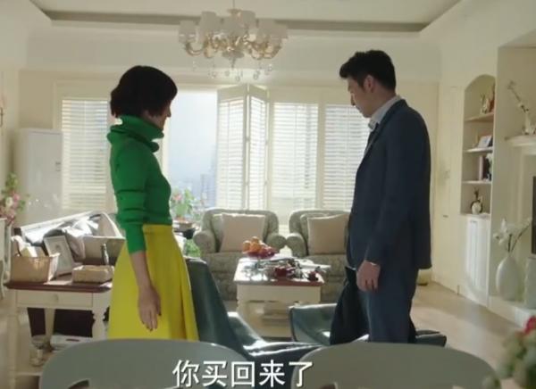 《我的前半生》羅子君戴30萬的表，穿8萬的鞋，月薪150萬夠花嗎？