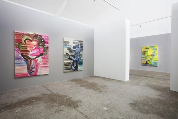 她用瞬息萬變、充滿活力的筆觸,繪出一道肖像的“彩虹” 她用瞬息萬變、充滿活力的筆觸,繪出一道肖像的“彩虹”