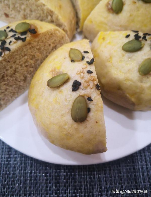 饅頭這樣做，鬆軟營養又飽腹，搭配非烤箱版烤雞、果蔬，真美味