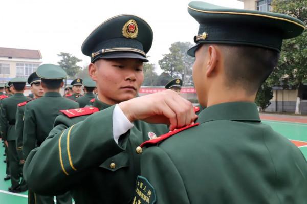 @戰友,你有一張新年“軍旅車票”待查收 @戰友,你有一張新年“軍旅車票”待查收