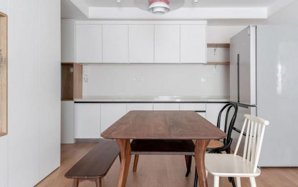 櫃子做一體式越來越普遍，看她家，不僅收納強大，還不佔空間