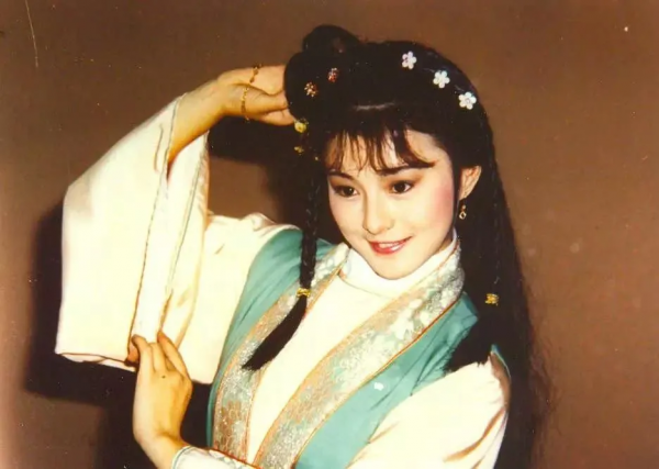 香港八大動作女演員，個個能打又漂亮，你還記得哪一位？