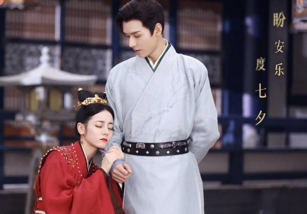 奇幻史詩變糊弄古偶，李易峰新劇《鏡·雙城》到底失敗在哪兒？