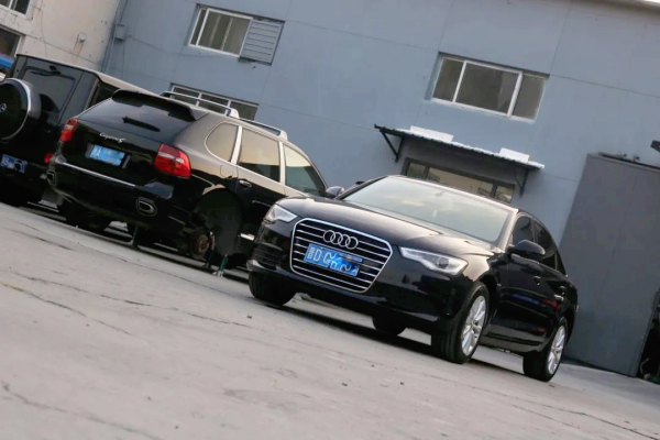 怪獸修車:翻新“車況慘烈”的奧迪A6C7,匠心施工,滿血復活 怪獸修車:翻新“車況慘烈”的奧迪A6C7,匠心施工,滿血復活