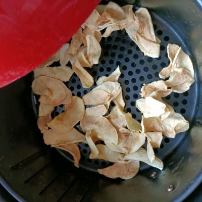 好吃到舔盤的蘋果乾(空氣炸鍋版),吃一次就上癮 好吃到舔盤的蘋果乾(空氣炸鍋版),吃一次就上癮