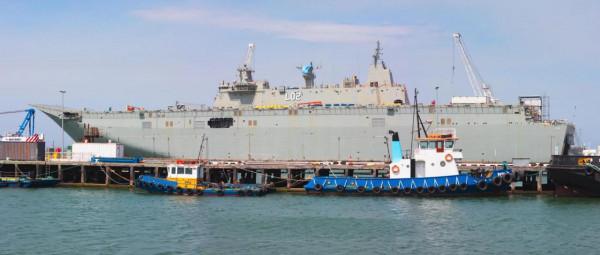 “堪培拉”級兩棲攻擊艦圖集（118圖）