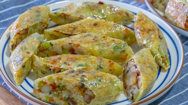 冬天早餐就要這樣做，蒸一蒸，捲一捲，軟糯又鹹香，孩子搶著吃