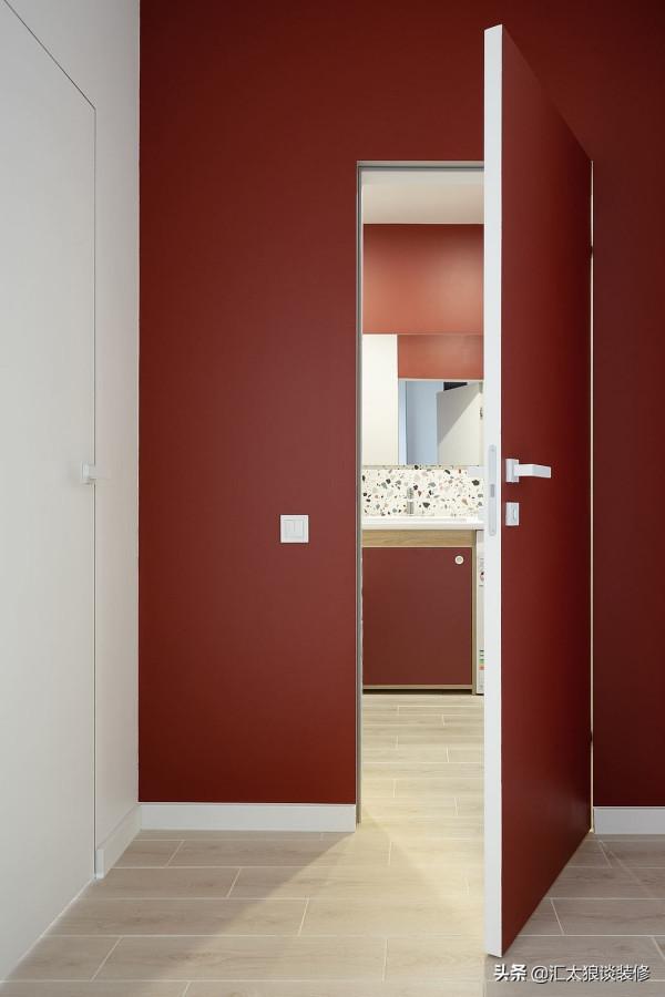 沒想到這麼大膽的配色,裝修完後效果卻很不錯,有顏有品又有個性 沒想到這麼大膽的配色,裝修完後效果卻很不錯,有顏有品又有個性