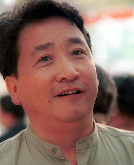 姜昆&colon;23年前不顧老婆反對收養6歲男孩，成名後還幫他尋找親生父母