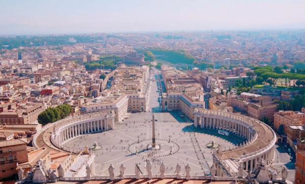 誰敢打梵蒂岡?彈丸小國為什麼受到整個西方的庇護? 誰敢打梵蒂岡?彈丸小國為什麼受到整個西方的庇護?