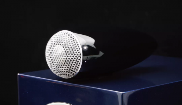 高雅的英倫紳士藍 Bowers &amp&semi; Wilkins 705 Signature書架式揚聲器