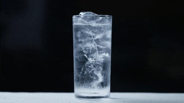 “冰融化”的數學,冰能融化成雪花嗎?理解邊界運動的複雜方程 “冰融化”的數學,冰能融化成雪花嗎?理解邊界運動的複雜方程