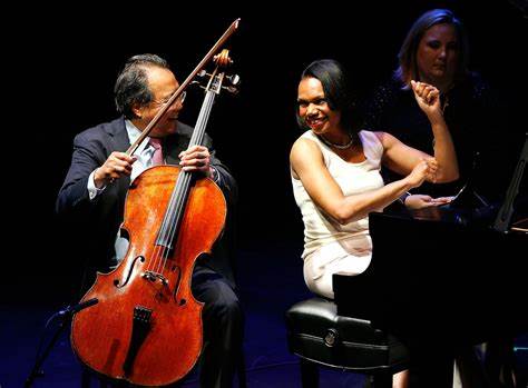 賴斯：卡扎菲的心中女神，小布什的紅顏知己，她憑的是什麼？