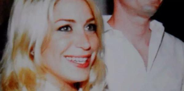 加拿大富豪被捅23刀，血泊中對妻子說“快跑”，卻不知她就是兇手